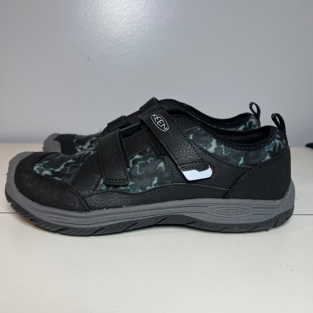KEEN Waterproof Outdoor Shoes Unisex Hook and Loop Black Camo 7Y W 8.5 EU 39‎